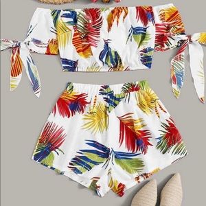 Floral Crop top and shorts set